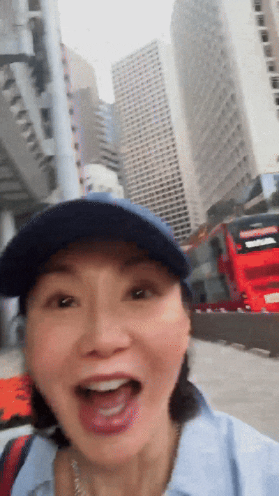 网60岁依然是大家最爱的穿衣榜样AG真人张曼玉的平价穿搭火遍全(图4)