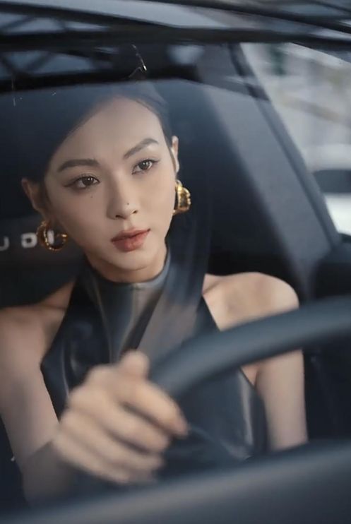 2岁吴千语网红终于完胜了女明星一次AG真人上海这一夜27岁腻腻秒了3(图4)